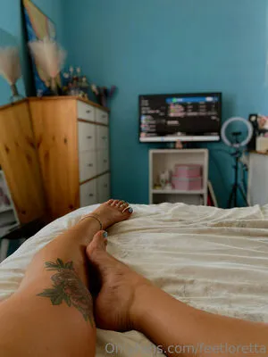 Feetloretta OnlyFans Leaked Free Thumbnail Picture - #Ereet4cApB
