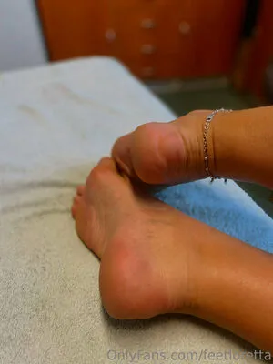 Feetloretta OnlyFans Leaked Free Thumbnail Picture - #XAe3X4BZLY