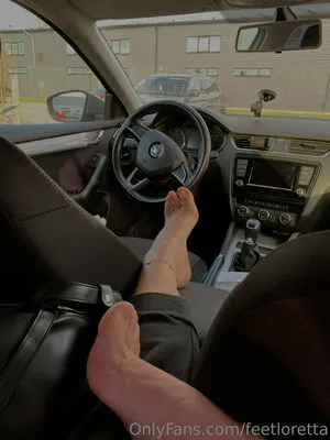 Feetloretta OnlyFans Leaked Free Thumbnail Picture - #aoKiuyBcZQ