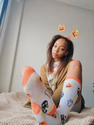 Feetofmelanie OnlyFans Leaked Free Thumbnail Picture - #F60Mjb6yO3