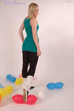 Feetperview Sockenmdchen OnlyFans Leaked Free Thumbnail Picture - #4lCxfct4U4