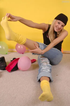 Feetperview Sockenmdchen OnlyFans Leaked Free Thumbnail Picture - #HHcuq9qoOd