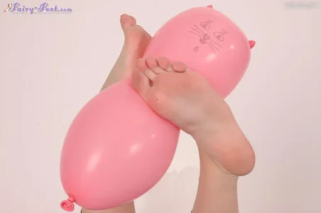 Feetperview Sockenmdchen OnlyFans Leaked Free Thumbnail Picture - #L0YARiIy0r