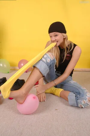 Feetperview Sockenmdchen OnlyFans Leaked Free Thumbnail Picture - #kkGjmVBlbF