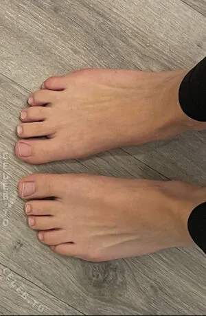 Feets OnlyFans Leaked Free Thumbnail Picture - #ajOew8sgLz