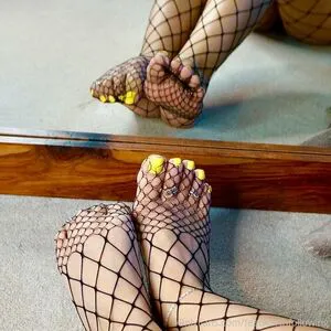 Feetworthfollowing OnlyFans Leaked Free Thumbnail Picture - #YI0n3G8FpN