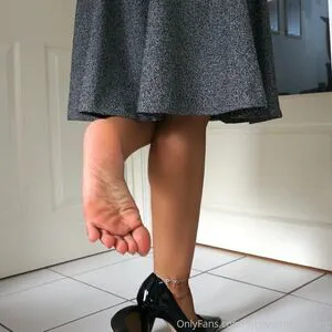 Feetworthfollowing OnlyFans Leaked Free Thumbnail Picture - #dlfWhZp1tg