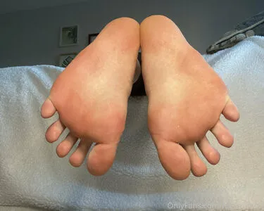 Feetznation OnlyFans Leaked Free Thumbnail Picture - #mmn6sbVbci