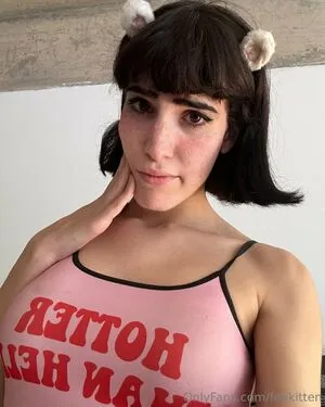 Fefikitten OnlyFans Leaked Free Thumbnail Picture - #usU2SorxM0