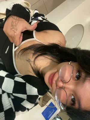 Feiyuu OnlyFans Leaked Free Thumbnail Picture - #UytfbvS8nC