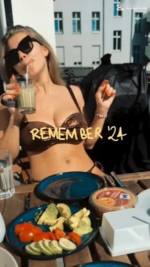 Felicia Fuchs OnlyFans Leaked Free Thumbnail Picture - #CDbUemD7R0