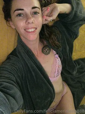 Feliciameridiana888 OnlyFans Leaked Free Thumbnail Picture - #849vZ4Tst3