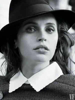 Felicity Jones OnlyFans Leaked Free Thumbnail Picture - #4b461Zj01u