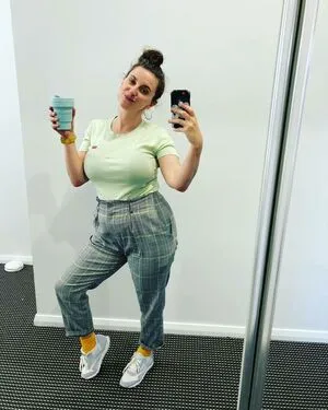 Felicity Ward OnlyFans Leaked Free Thumbnail Picture - #iUFAHqb2fD