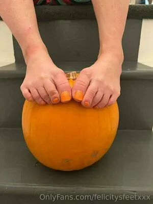 Felicitysfeetxxx OnlyFans Leaked Free Thumbnail Picture - #2B4adHMYnr