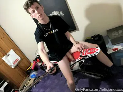 Felixjonesxxx OnlyFans Leaked Free Thumbnail Picture - #pyP4gDTqCQ