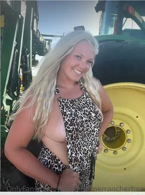 Female Farmer Rancher OnlyFans Leaked Free Thumbnail Picture - #o73n3nF5wt