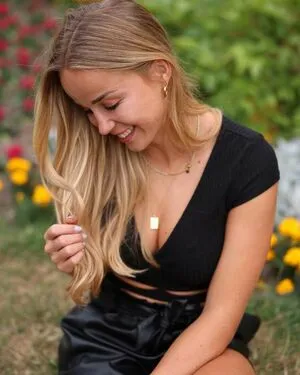 Female Football OnlyFans Leaked Free Thumbnail Picture - #2nXOakbSlG