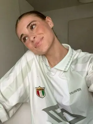 Female Football OnlyFans Leaked Free Thumbnail Picture - #AgJveY3Hbe