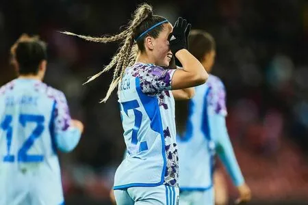 Female Football OnlyFans Leaked Free Thumbnail Picture - #DPOzs2dy75