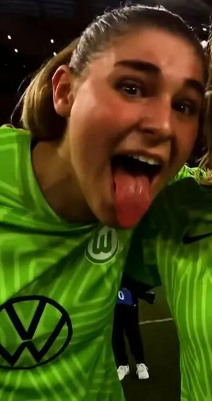 Female Football OnlyFans Leaked Free Thumbnail Picture - #MeGdDGjd7V