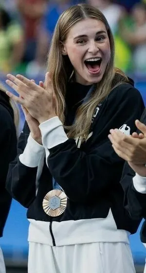 Female Football OnlyFans Leaked Free Thumbnail Picture - #PESifOWrYv