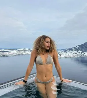 Female Football OnlyFans Leaked Free Thumbnail Picture - #SvOtFBbbMR