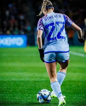 Female Football OnlyFans Leaked Free Thumbnail Picture - #Sve6eqf6ae
