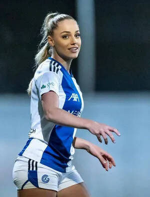 Female Football OnlyFans Leaked Free Thumbnail Picture - #gSMS0ZOwo3