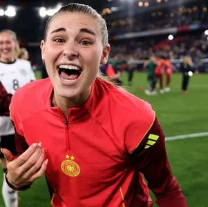 Female Football OnlyFans Leaked Free Thumbnail Picture - #h9OCmQASHv