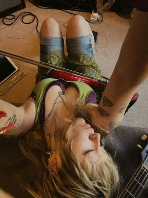 Femalien OnlyFans Leaked Free Thumbnail Picture - #OAeRRbGUNT