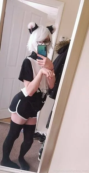 Femboy Moth OnlyFans Leaked Free Thumbnail Picture - #32aOssHoZx