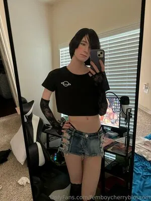 Femboycherryblossom OnlyFans Leaked Free Thumbnail Picture - #i5P8sgUyxr