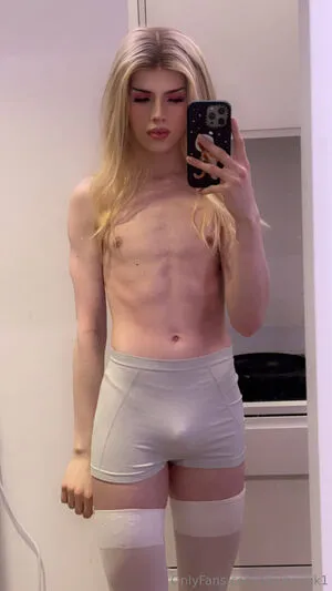Femboyuk1 OnlyFans Leaked Free Thumbnail Picture - #tW1PaiwrXa