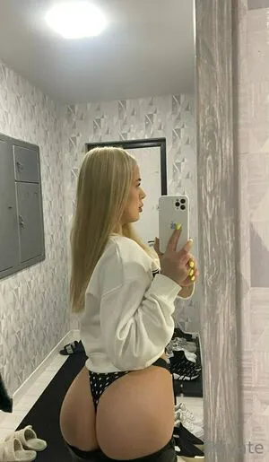 Femdomfindom OnlyFans Leaked Free Thumbnail Picture - #pR37ElDptl