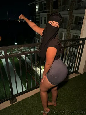 Femdomhijabi OnlyFans Leaked Free Thumbnail Picture - #doSycq6S9O