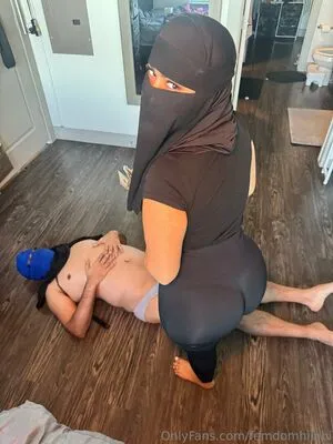 Femdomhijabi OnlyFans Leaked Free Thumbnail Picture - #ioIx3gQSSm