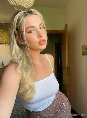 Femdomsasha OnlyFans Leaked Free Thumbnail Picture - #7089UkF5WW