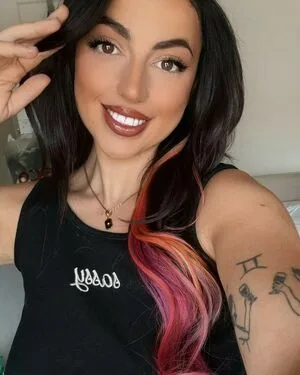 Fendibitxh OnlyFans Leaked Free Thumbnail Picture - #KIfUXXxWBQ