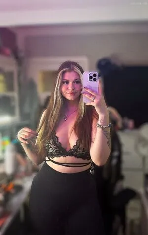 Feneliactx OnlyFans Leaked Free Thumbnail Picture - #q8c5g2Yqnx