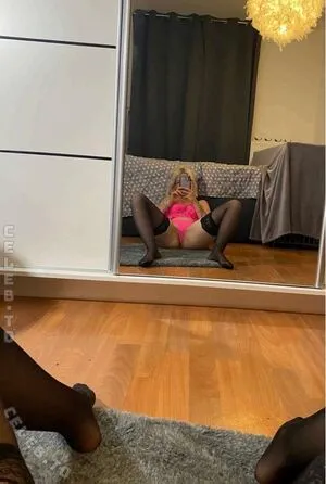 Fenni2002 OnlyFans Leaked Free Thumbnail Picture - #aJoP86J9uG