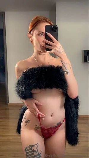 Fer Moreno OnlyFans Leaked Free Thumbnail Picture - #FMCRSETf7f