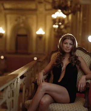 Fergie OnlyFans Leaked Free Thumbnail Picture - #Y1T3YWQK3k