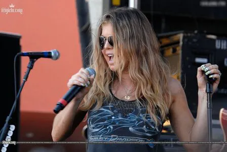 Fergie OnlyFans Leaked Free Thumbnail Picture - #nTrafWK426