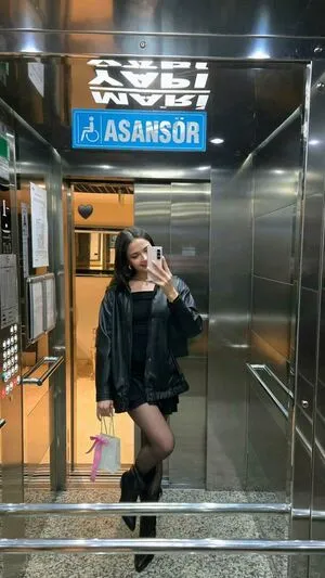 Feride Ozdinc OnlyFans Leaked Free Thumbnail Picture - #NvRRn3WYhf