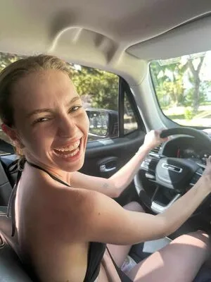 Fernanda Schneider OnlyFans Leaked Free Thumbnail Picture - #gUY1PI1N12