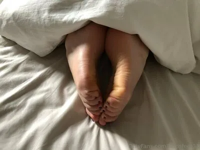 Fernsfeet31 OnlyFans Leaked Free Thumbnail Picture - #fbDHNaBAlD