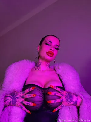 Fetischbarbie OnlyFans Leaked Free Thumbnail Picture - #4bt0WwPwEp