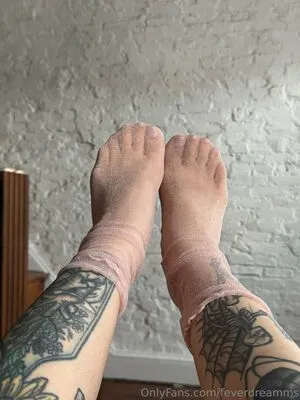 Feverdreamms OnlyFans Leaked Free Thumbnail Picture - #ytMiruNN2V