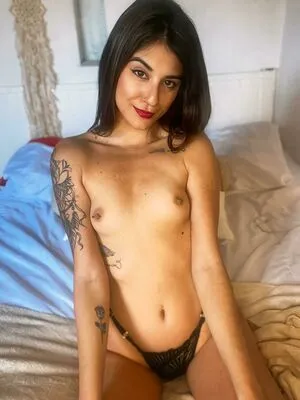 Feverishfantasy OnlyFans Leaked Free Thumbnail Picture - #goSICH7U94